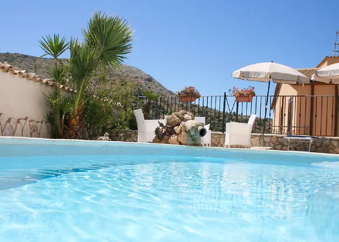 Il Cortile Semesterbostad Custonaci